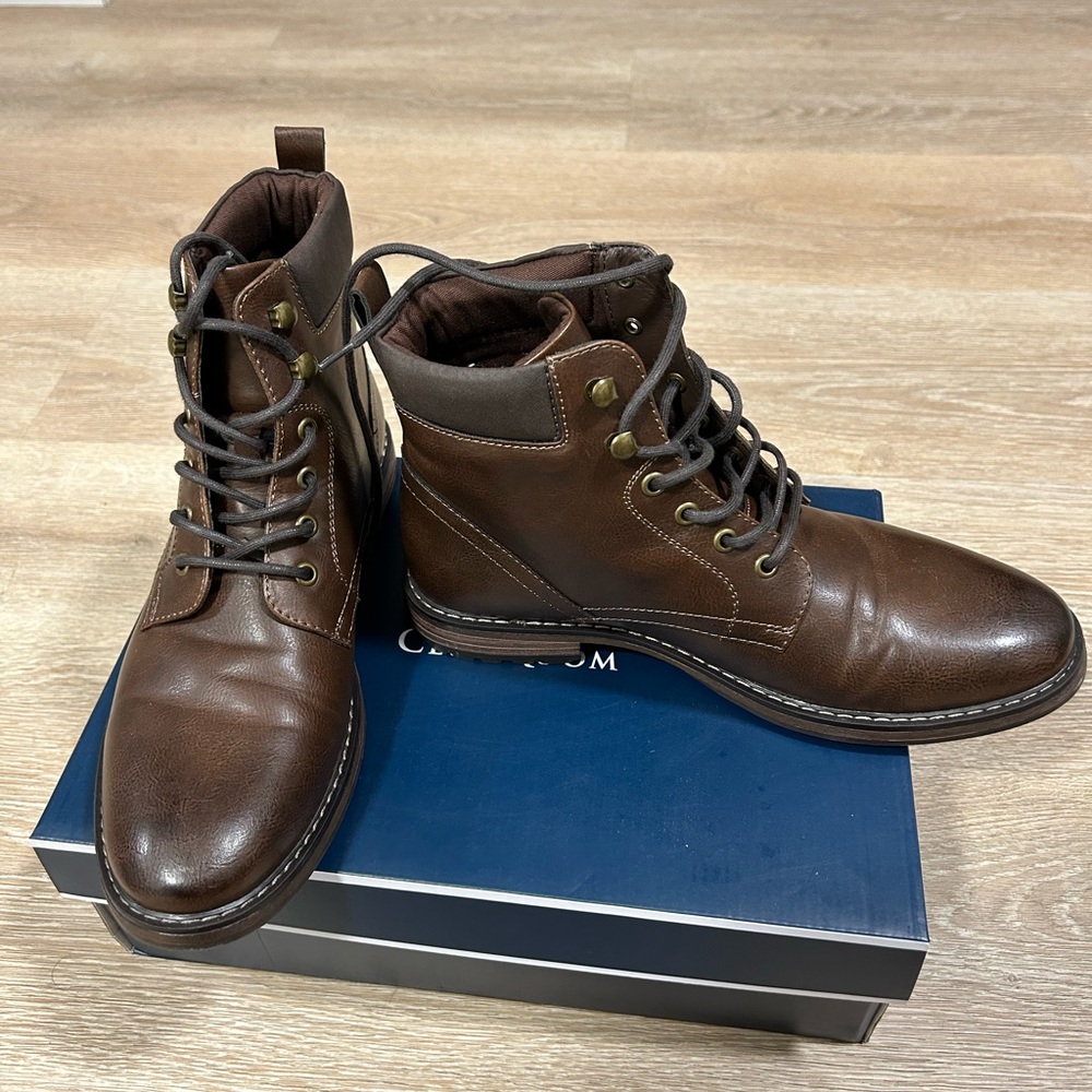 New Brown men’s shoes size 8.5